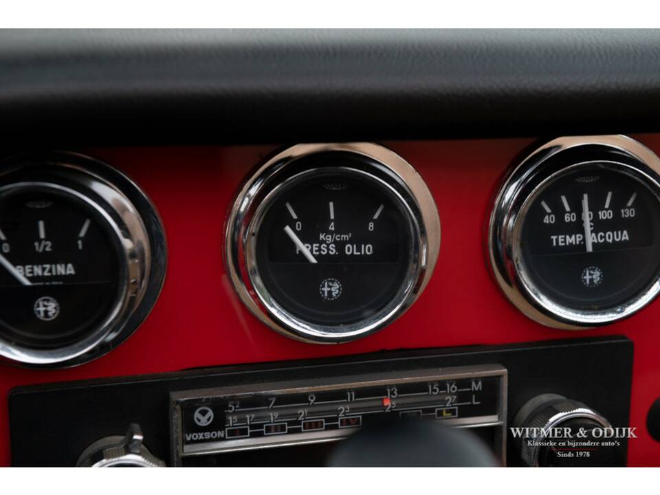 Immagine 27/31 di Alfa Romeo 1600 Spider (1974)