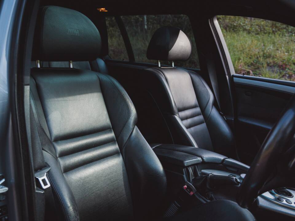 Immagine 19/35 di BMW M5 Touring (2007)