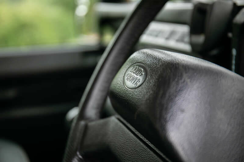 Image 44/50 de Land Rover Defender 90 Td5 (2003)
