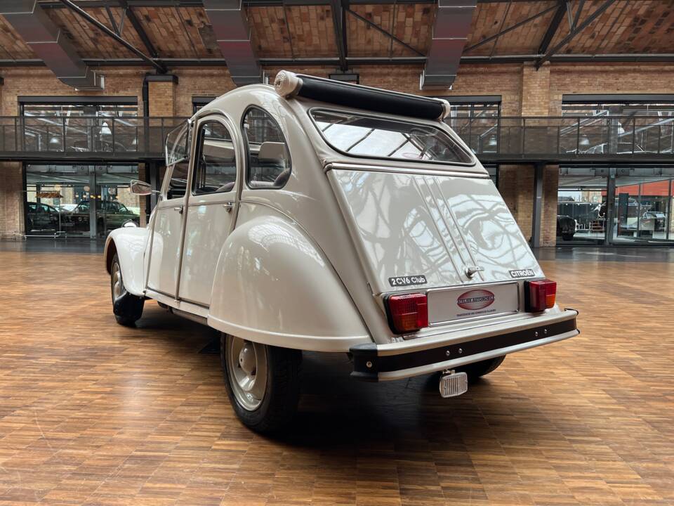 Bild 17/39 von Citroën 2 CV 6 Club (1988)
