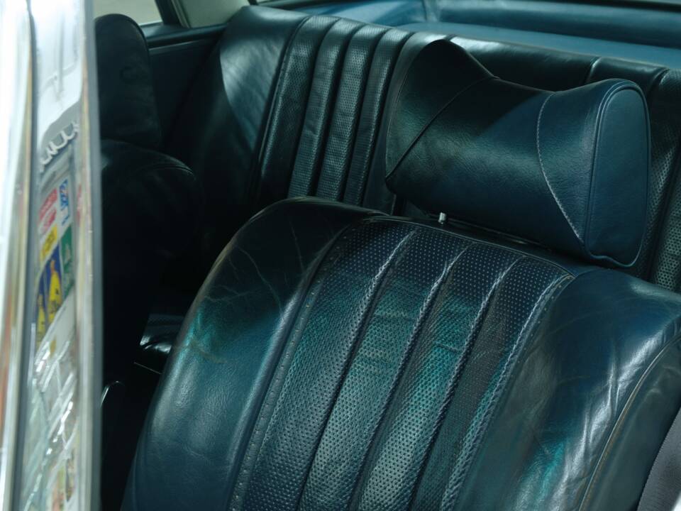 Image 27/50 of Mercedes-Benz 280 SE 3,5 (1970)