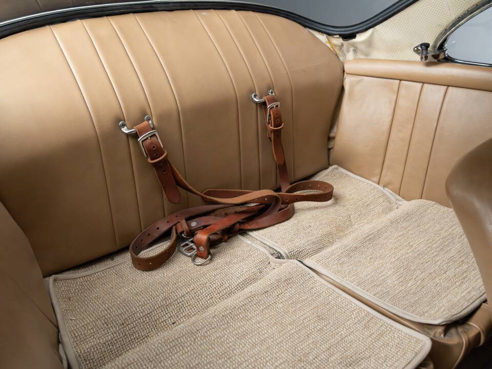 Image 30/34 of Porsche 356 C 1600 SC (1964)