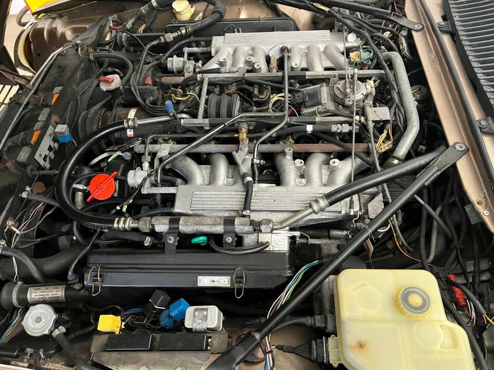 Image 6/19 of Jaguar XJ-S H.E. (1990)