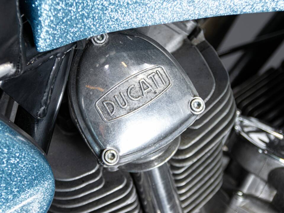 Image 49/50 of Ducati 750 GT (1972)