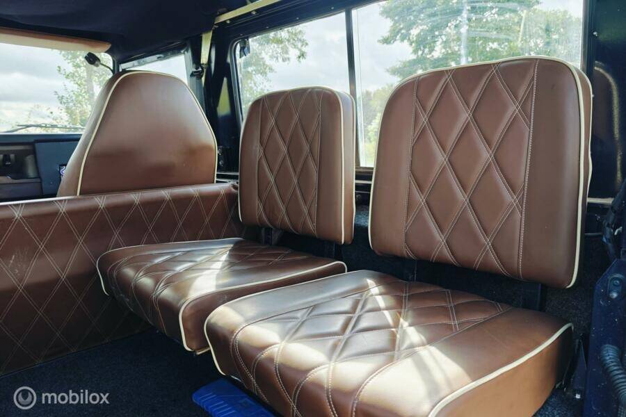 Image 23/39 de Land Rover Defender 90 (1997)