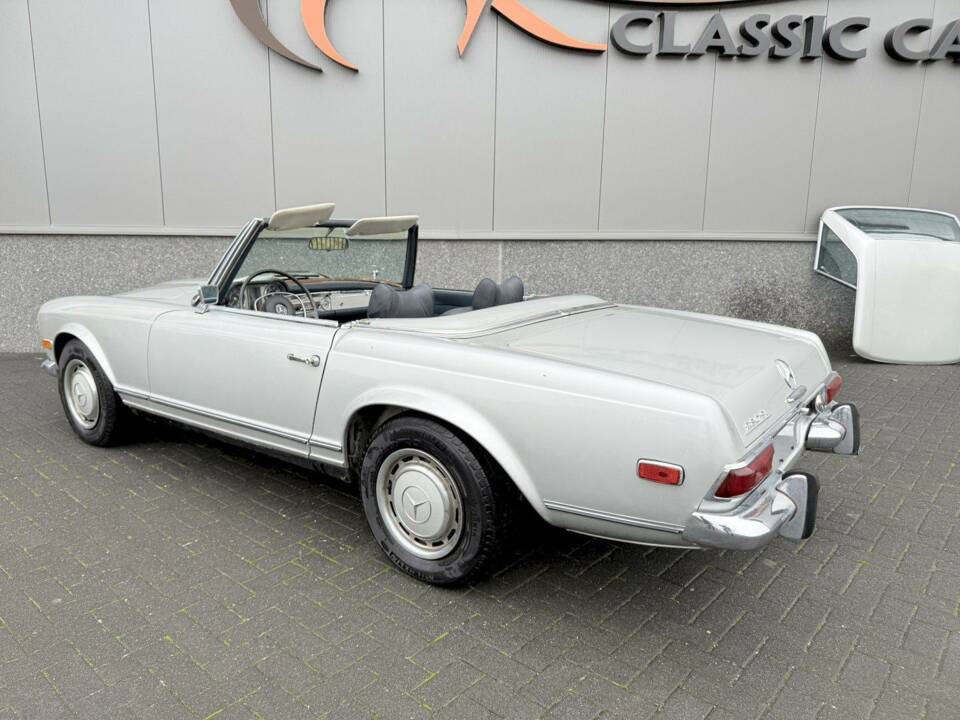 Image 5/36 of Mercedes-Benz 280 SL (1969)