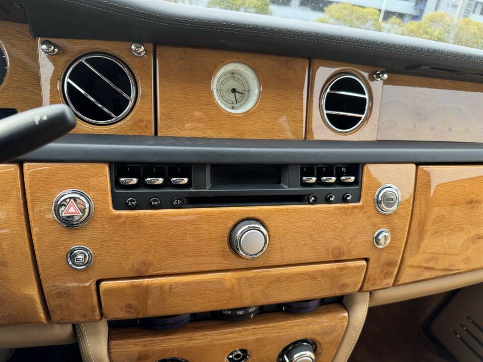 Bild 17/56 von Rolls-Royce Phantom VII (2006)