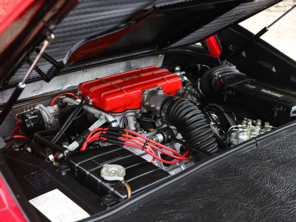 Image 4/50 de Ferrari 308 GTSi (1981)