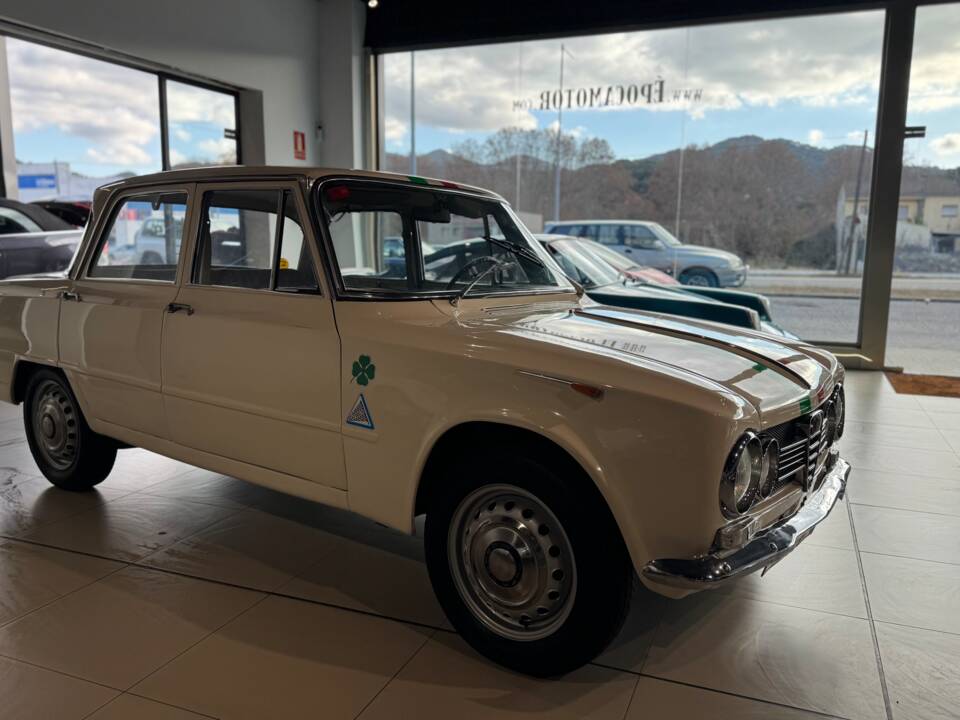 Image 5/47 of Alfa Romeo Giulia 1600 TI (1963)