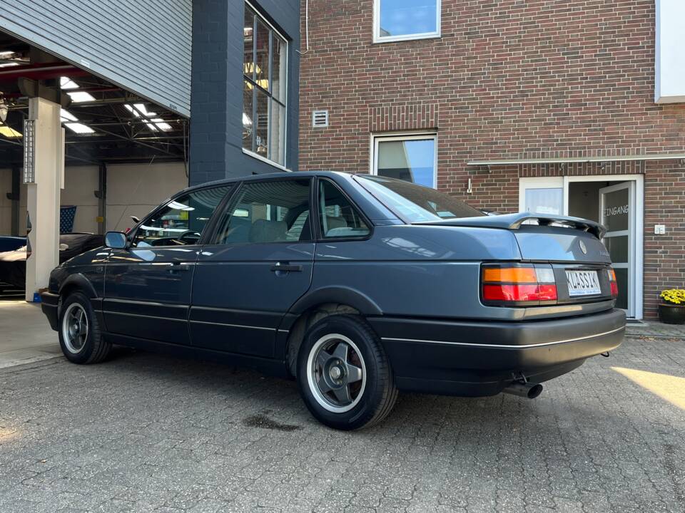 Image 11/33 of Volkswagen Passat 1.8 (1989)