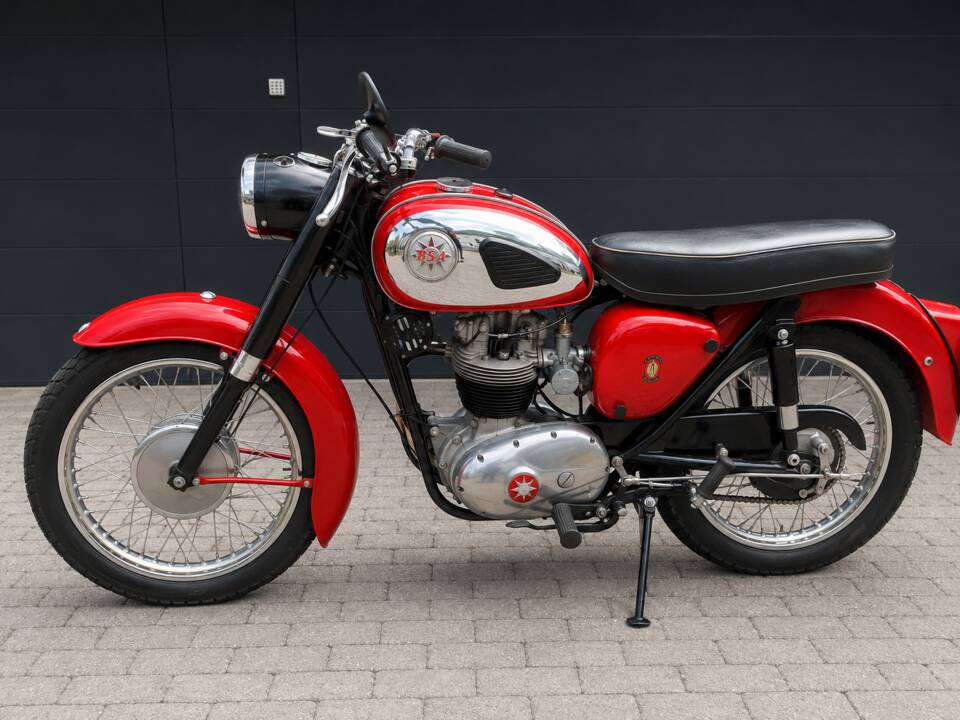 Immagine 1/7 di BSA B 40 (1963)