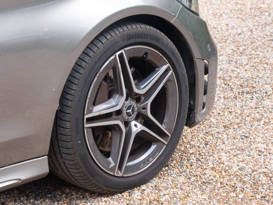 Bild 27/50 von Mercedes-Benz C 300 d (2019)