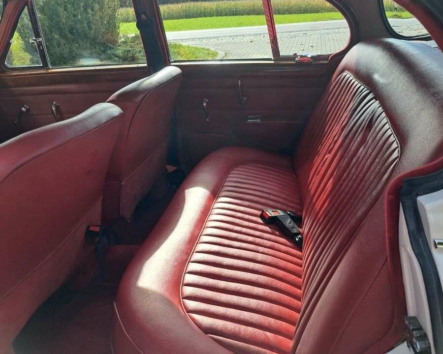 Bild 24/27 von Jaguar Mk II 3.4 (1967)