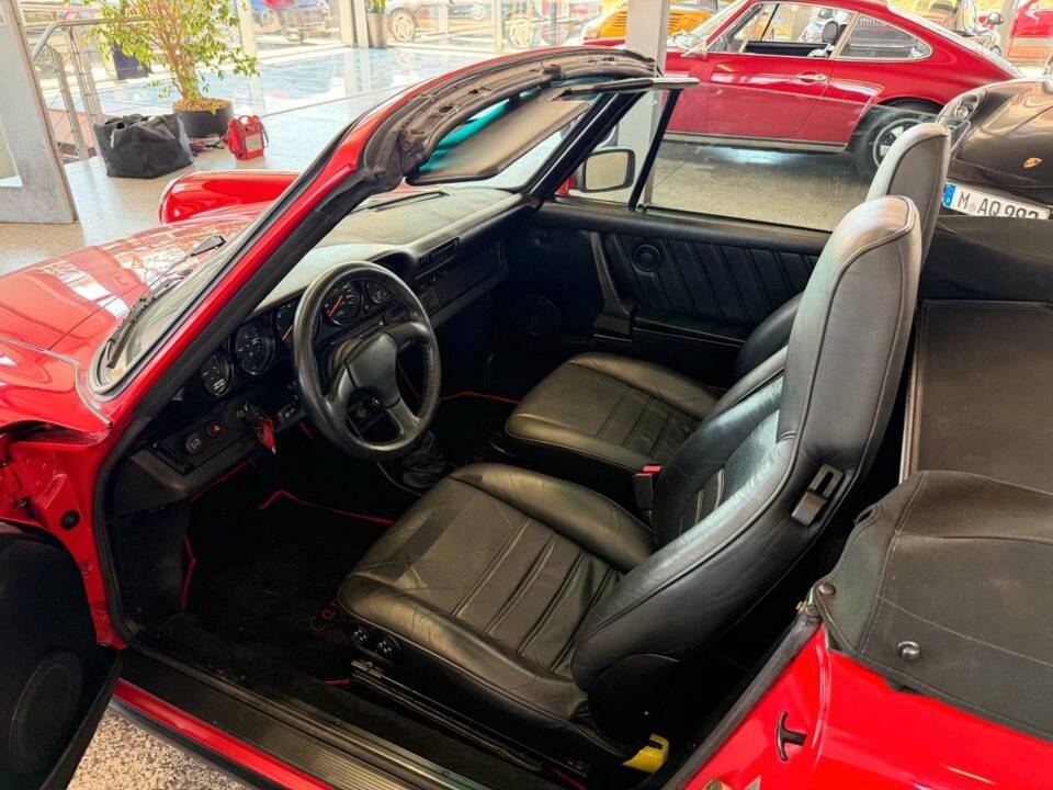 Imagen 33/35 de Porsche 911 Carrera 3.2 (1985)