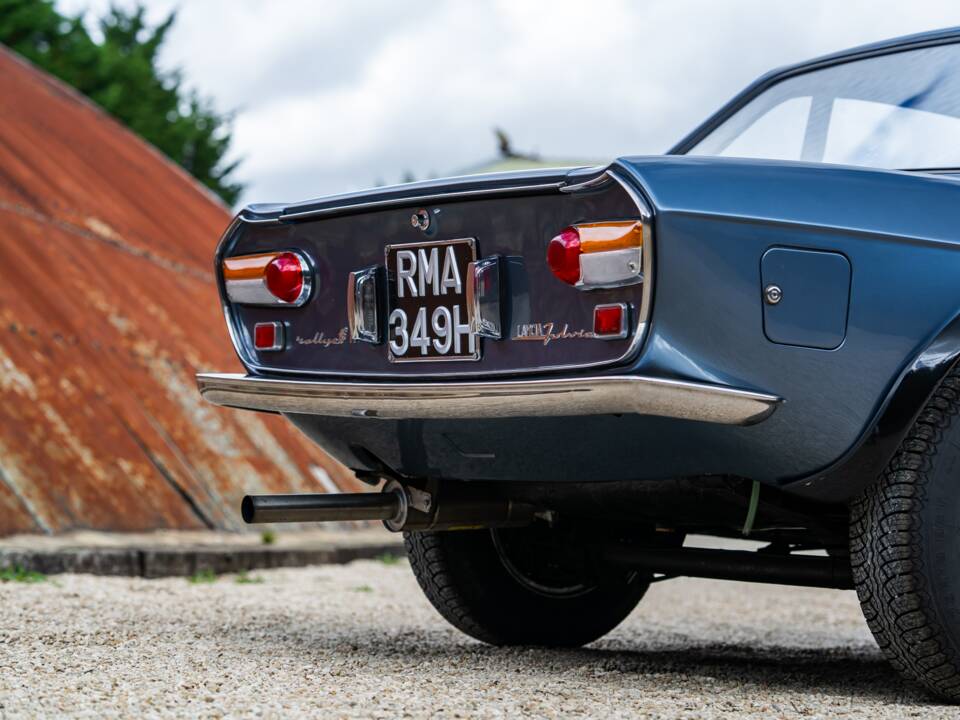 Immagine 15/33 di Lancia Fulvia Rallye HF 1.6 (1969)