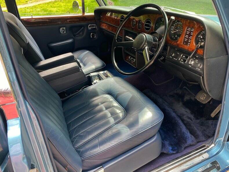 Image 16/50 of Bentley T 2 (1980)