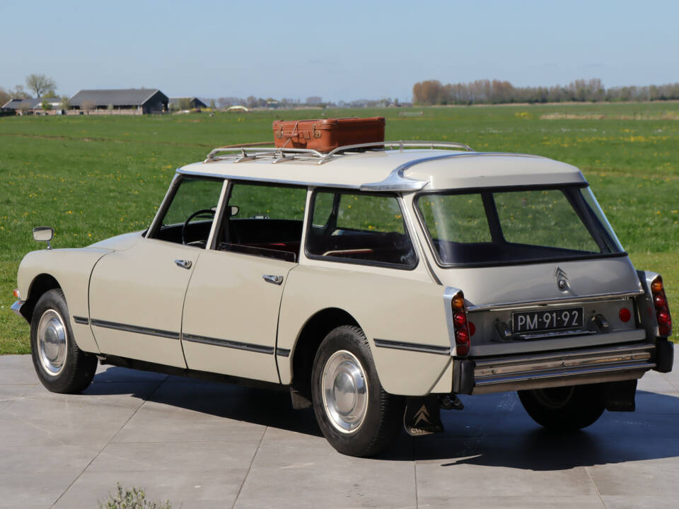 Image 39/50 de Citroën ID 21 Break (1967)