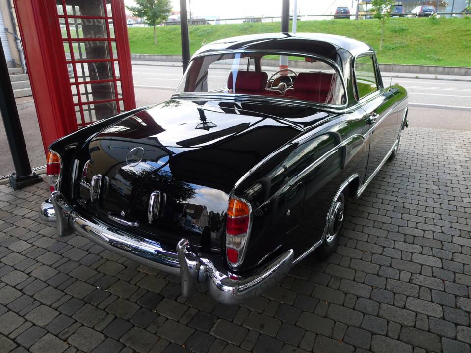 Bild 4/15 von Mercedes-Benz 220 S (1957)