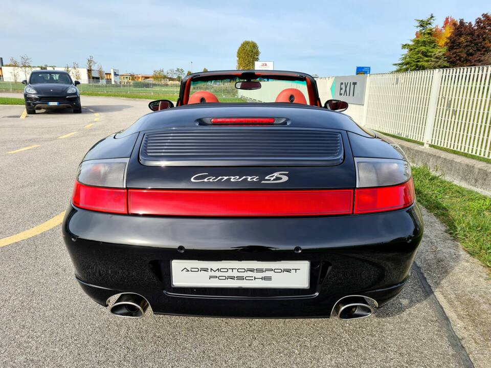 Bild 4/20 von Porsche 911 Carrera 4S (2005)