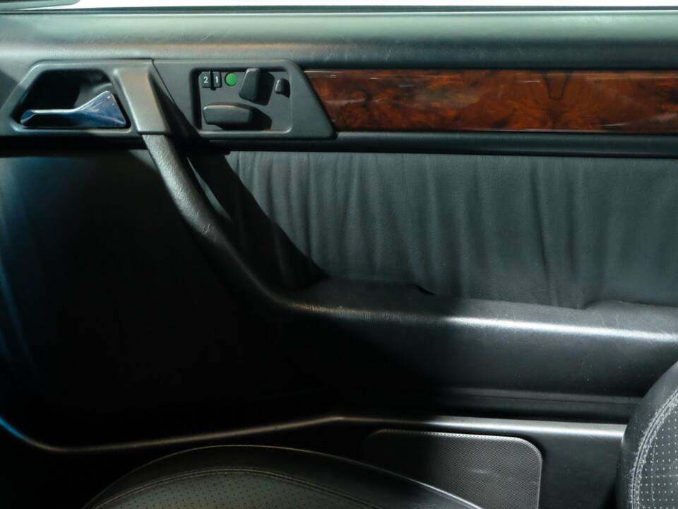 Bild 16/40 von Mercedes-Benz E 500 (1993)