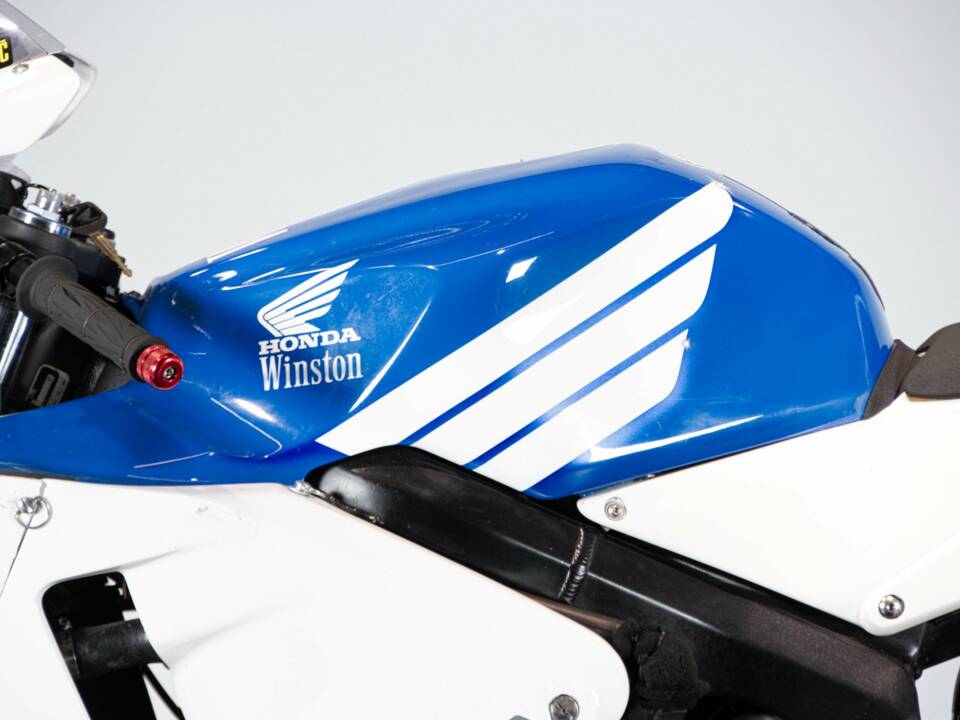 Image 18/50 de Honda DUMMY (2004)