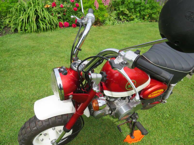 Immagine 8/36 di Honda Z 50 Monkey (2000)