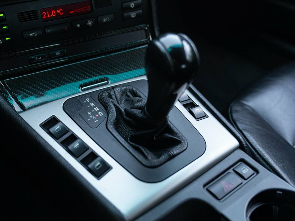 Immagine 39/50 di BMW 320Ci (2001)