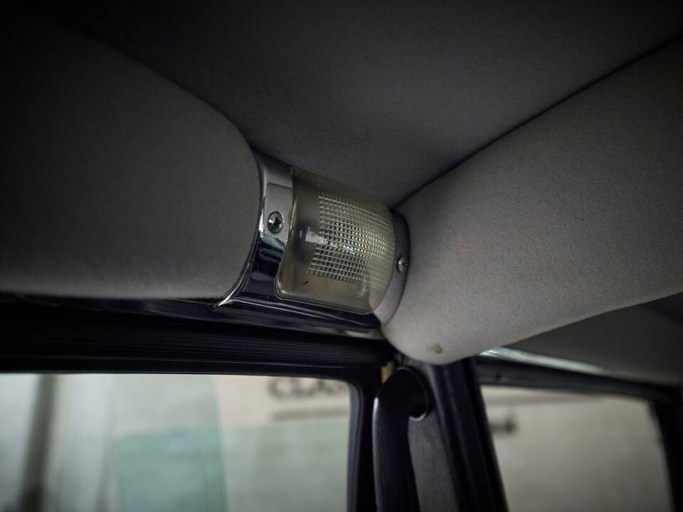 Image 96/97 of Citroën DS 20 Chapron (1972)