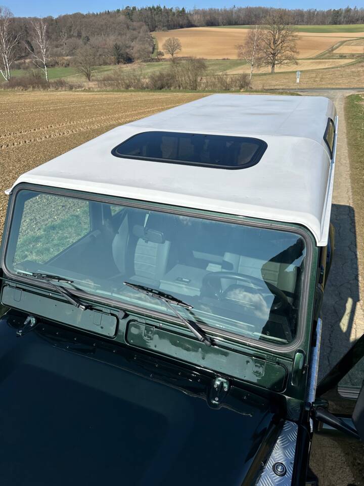 Image 32/47 of Land Rover Defender 110 Td5 (2000)