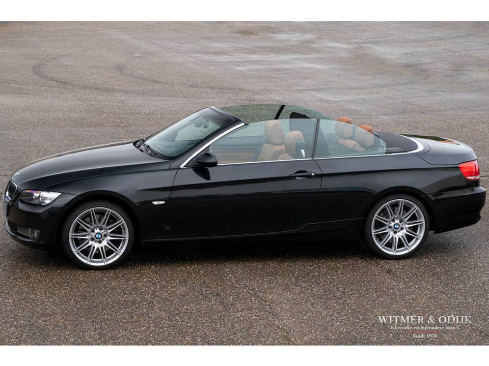 Image 1/32 de BMW 335i (2008)