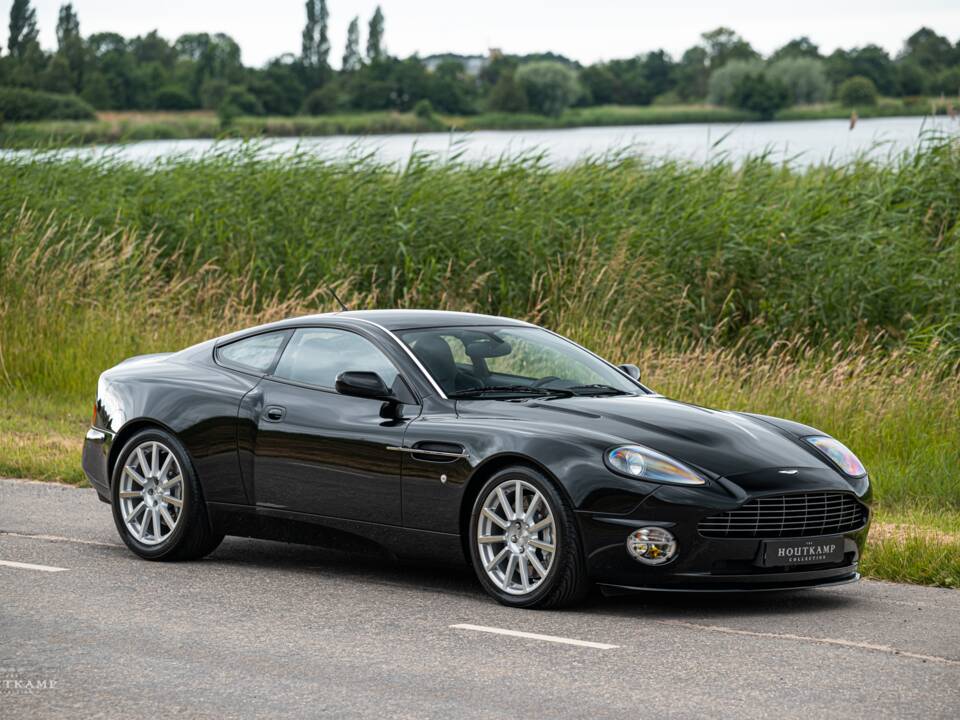 Image 3/23 de Aston Martin V12 Vanquish S Ultimate Edition (2007)