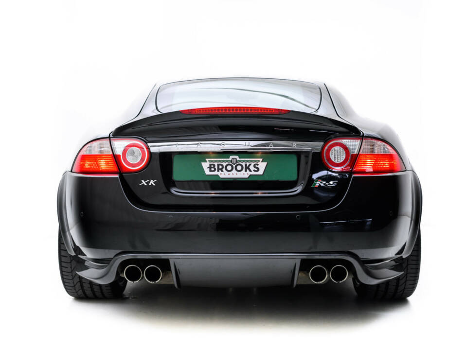Image 7/37 of Jaguar XKR (2008)