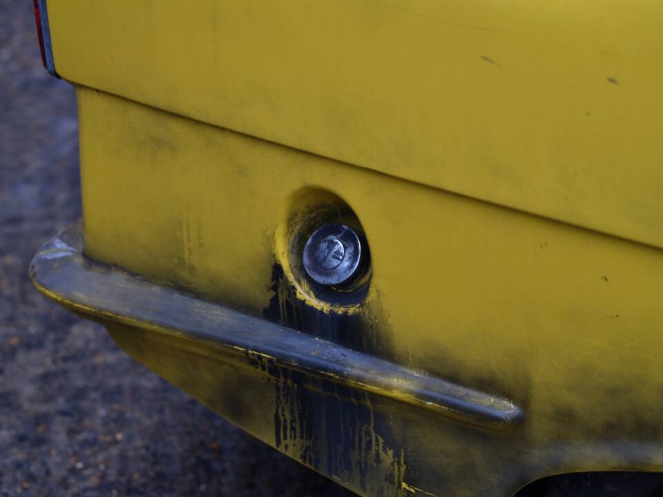 Bild 17/32 von Reliant Regent Van 10cwt (1969)