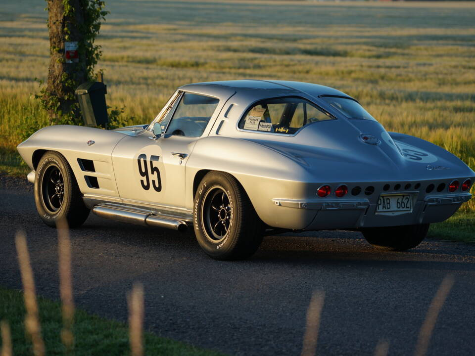 Image 13/26 de Chevrolet Corvette Sting Ray (1963)
