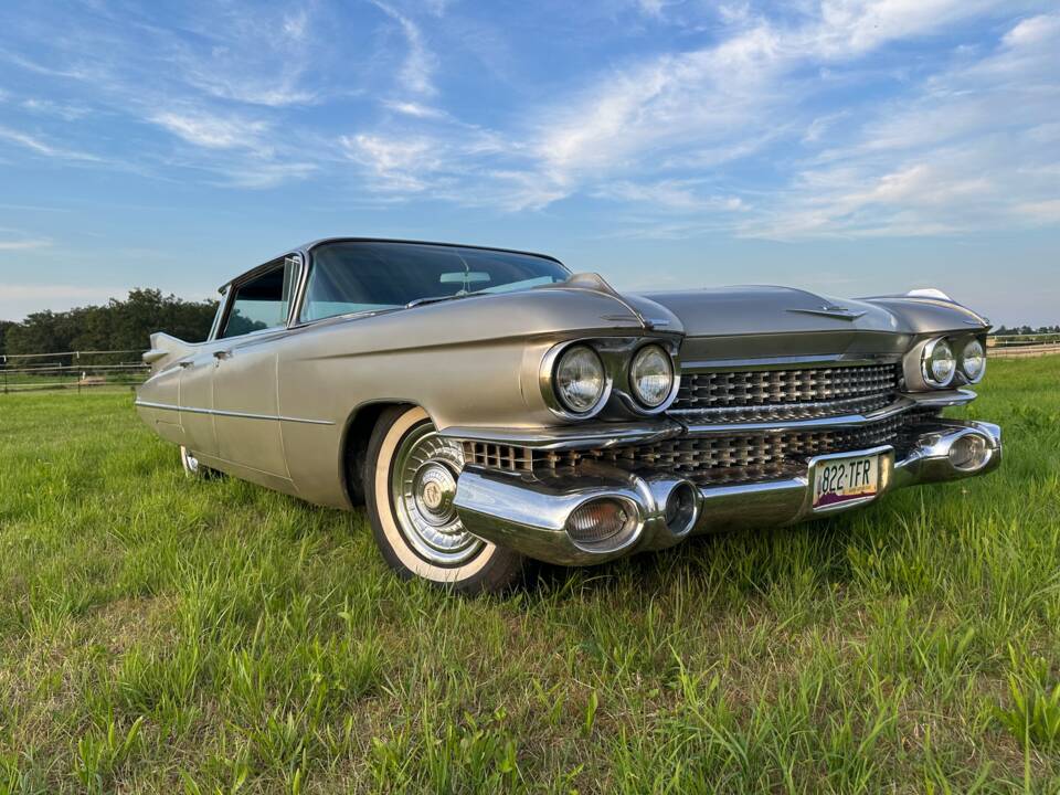 Bild 2/14 von Cadillac 62 Sedan DeVille (1959)