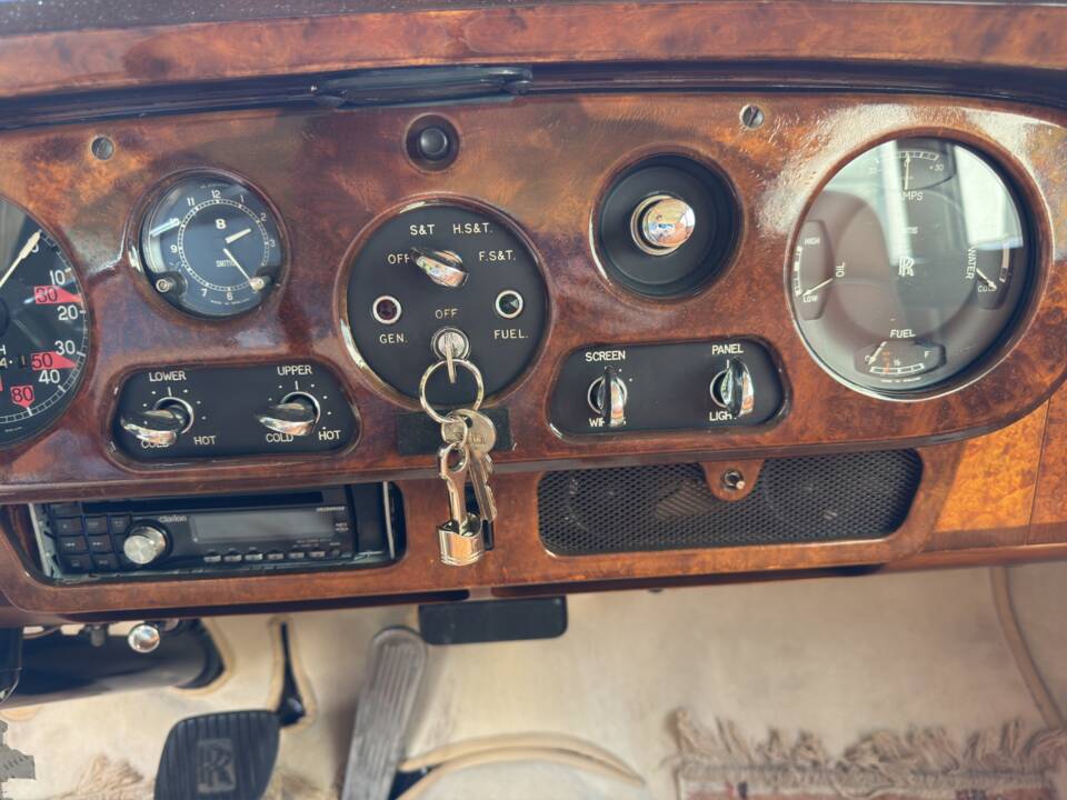 Image 16/26 of Rolls-Royce Silver Cloud II (1961)