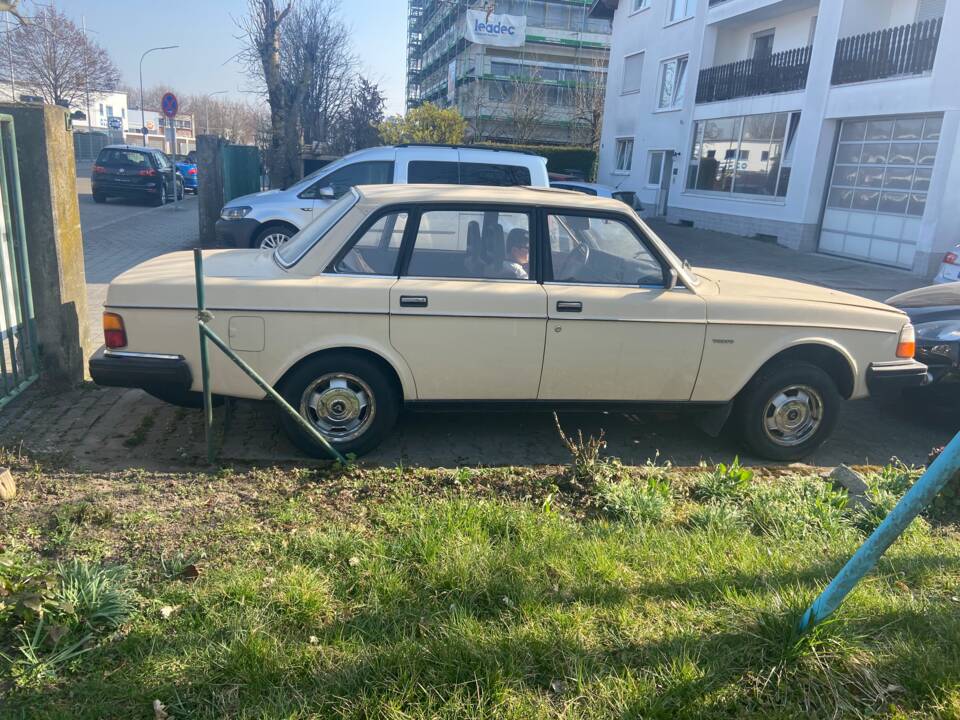 Bild 49/54 von Volvo 240 Diesel (1982)