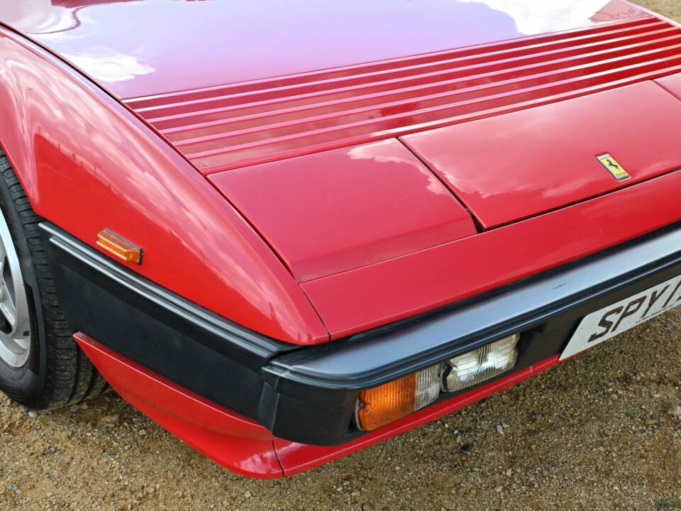 Image 16/50 of Ferrari Mondial 8 (1981)