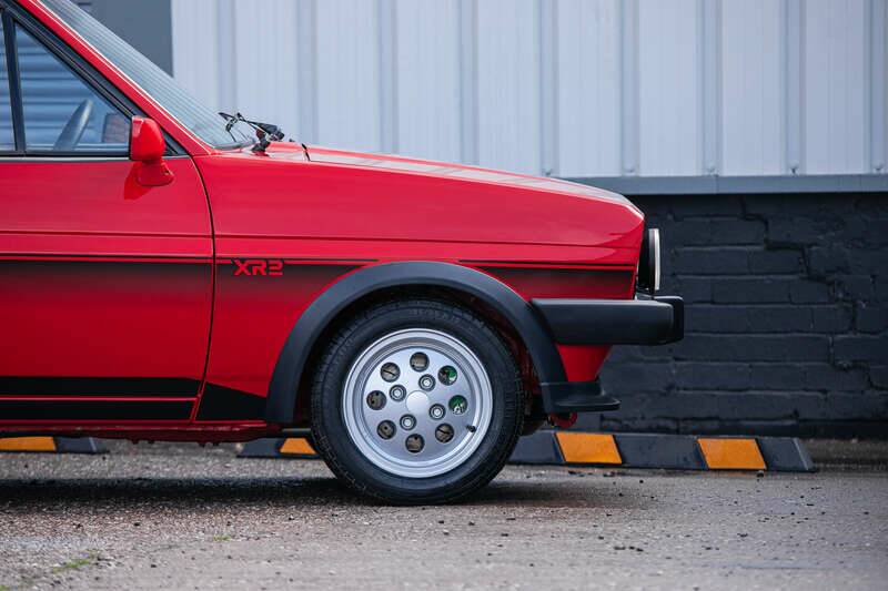 Image 15/50 of Ford Fiesta XR2 (1982)