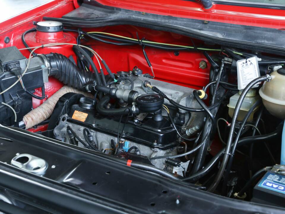 Afbeelding 41/50 van Volkswagen Golf Mk II Country Syncro 1.8 (1990)