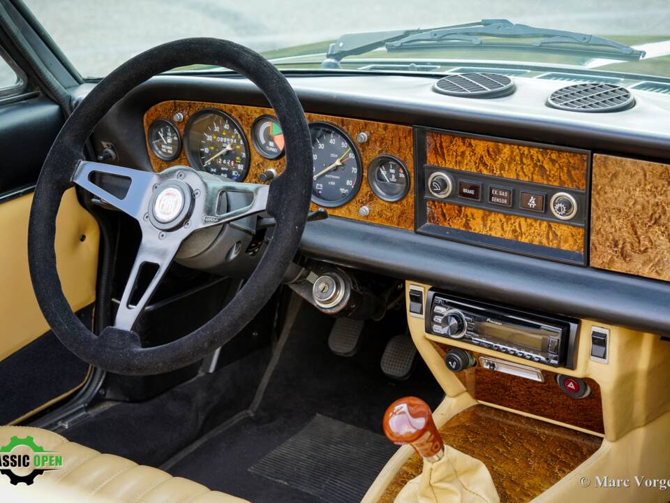 Image 22/42 of FIAT Spider 2000 (1981)