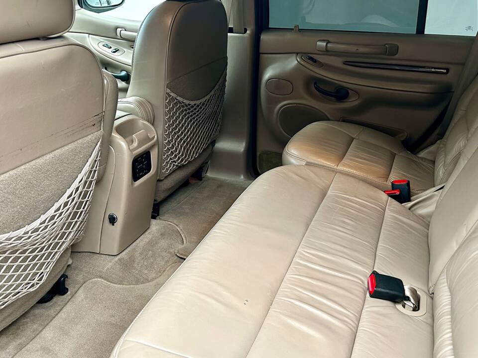 Bild 12/17 von Lincoln Navigator (1998)