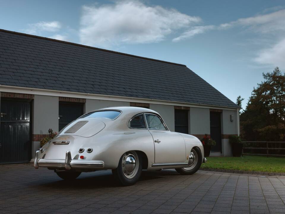 Image 33/50 of Porsche 356 1500 Continental (1955)