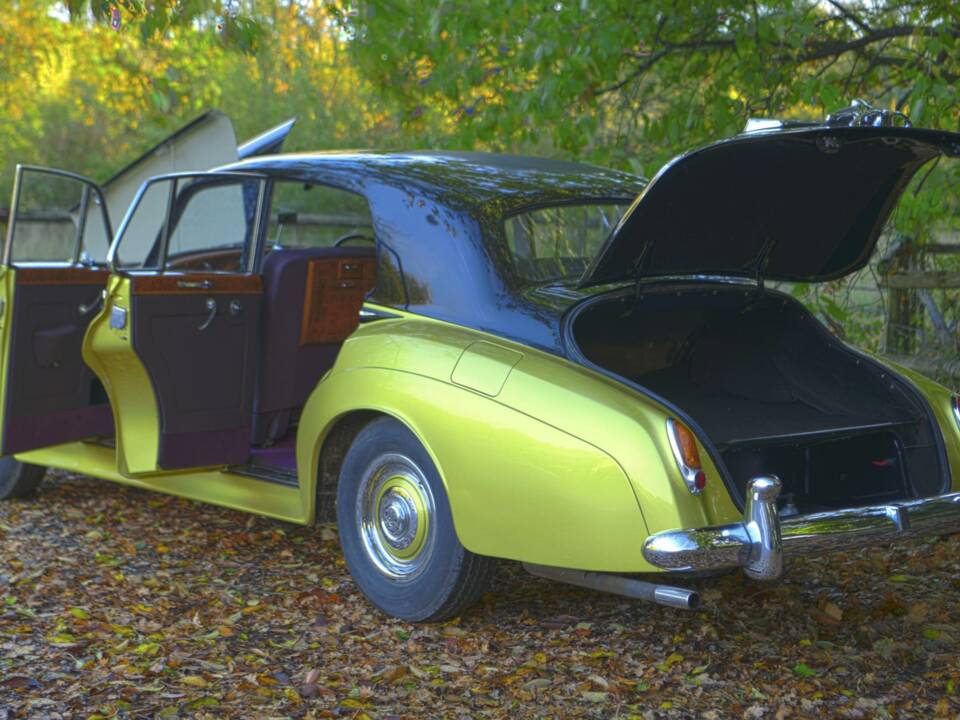 Image 15/38 of Rolls-Royce Silver Cloud I (1959)