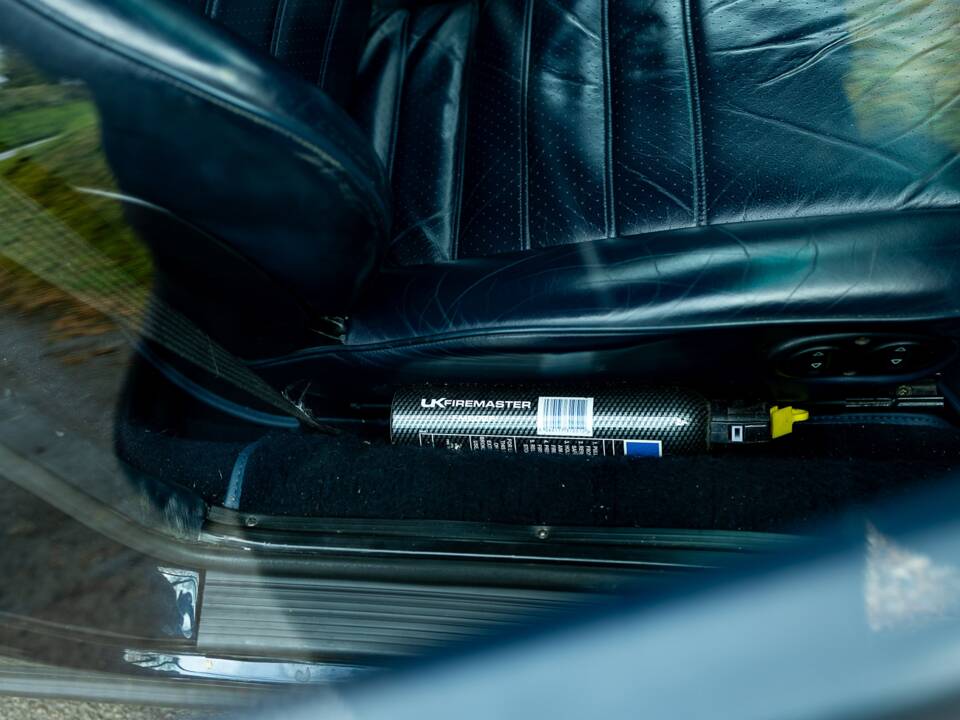 Image 30/50 of Porsche 911 Carrera 3.2 (1985)