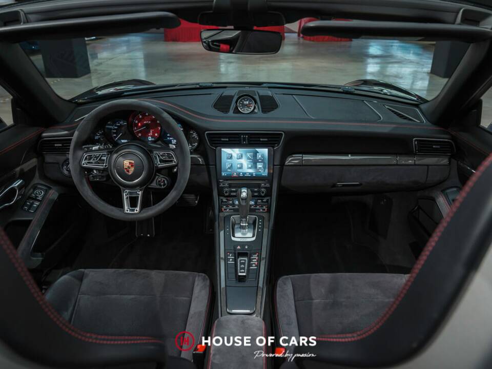 Bild 15/25 von Porsche 911 Carrera GTS (2017)