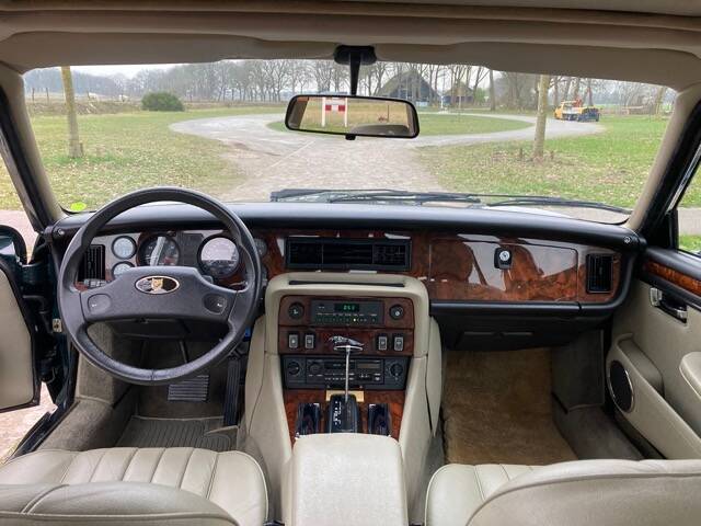 Bild 6/40 von Jaguar XJ 12 (1992)