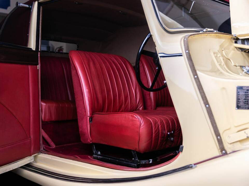 Afbeelding 2/8 van Jaguar Mk IV 3,5 Liter (1948)