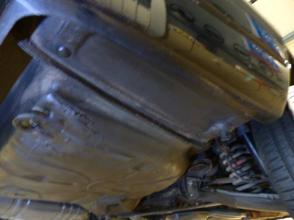 Image 49/83 de Mercedes-Benz E 220 (1996)