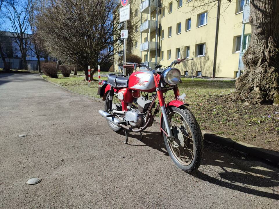 Immagine 38/49 di Benelli Nuovo Leoncino (1965)